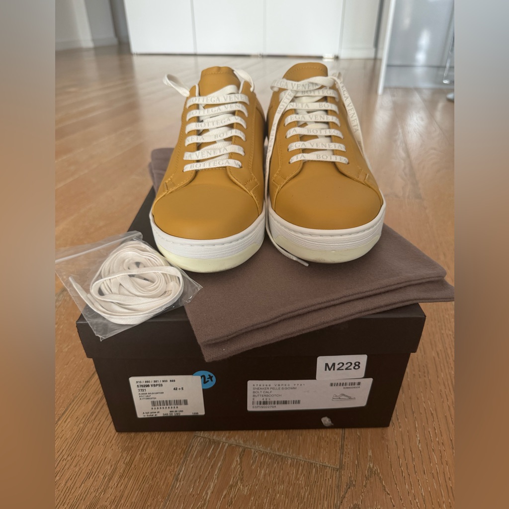 Bottega Sneakers